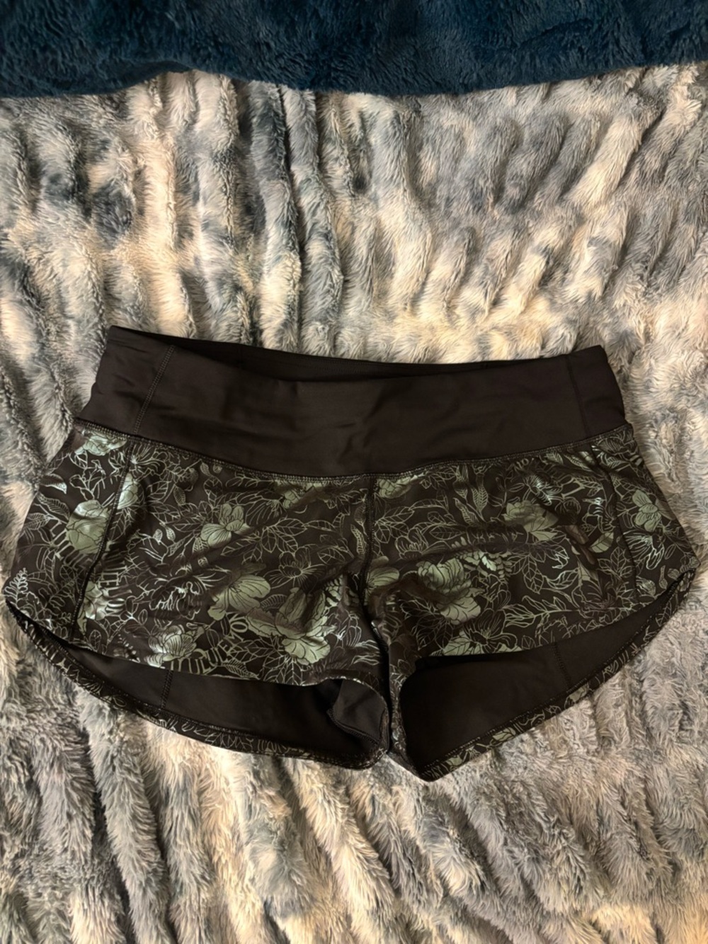 Lululemon Women's Black Floral Athletic Shorts